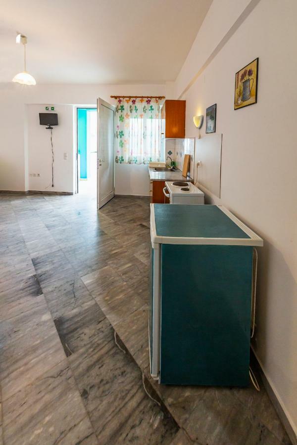 Iris Apartments ครานี ภายนอก รูปภาพ