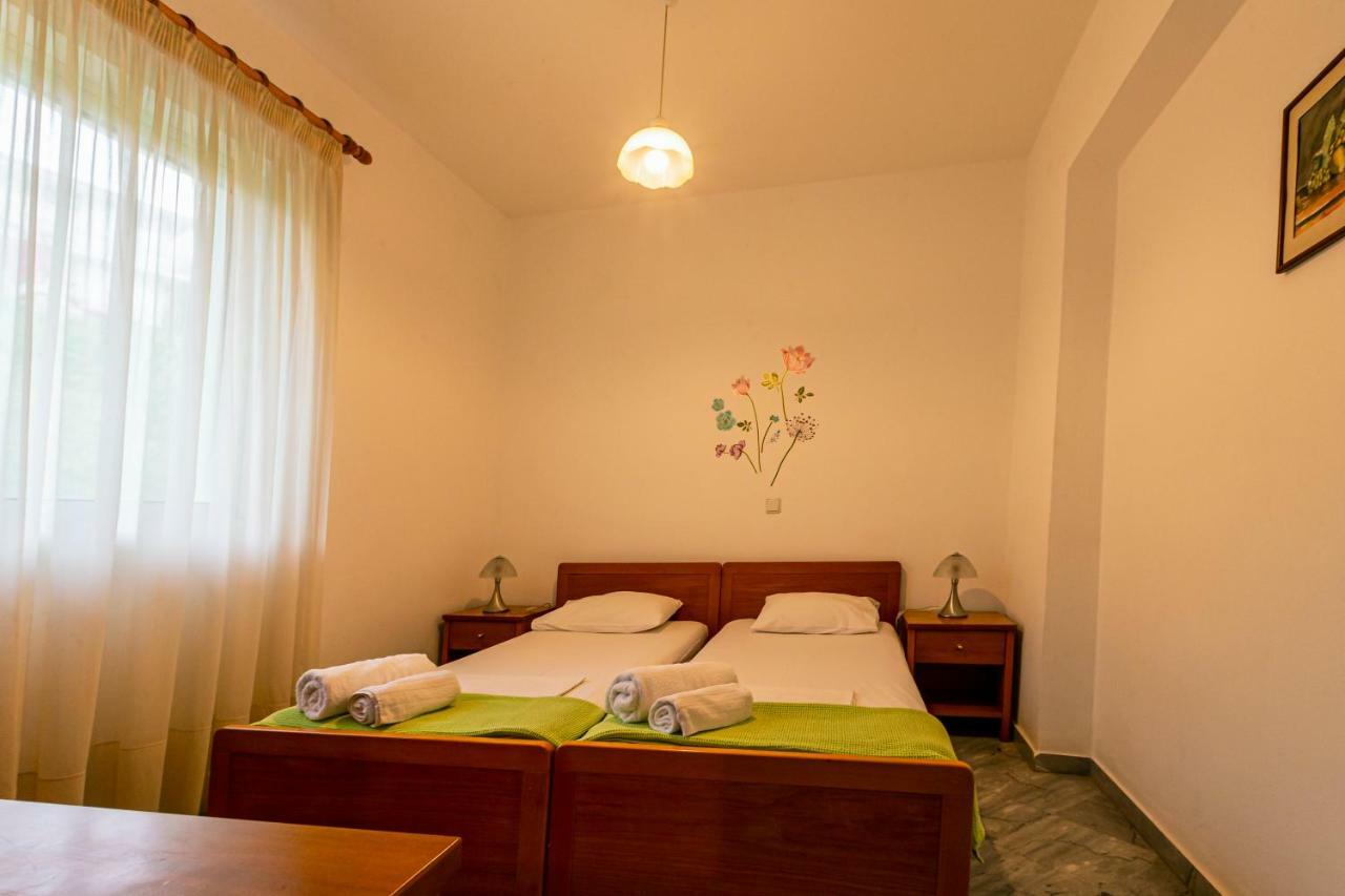 Iris Apartments ครานี ภายนอก รูปภาพ